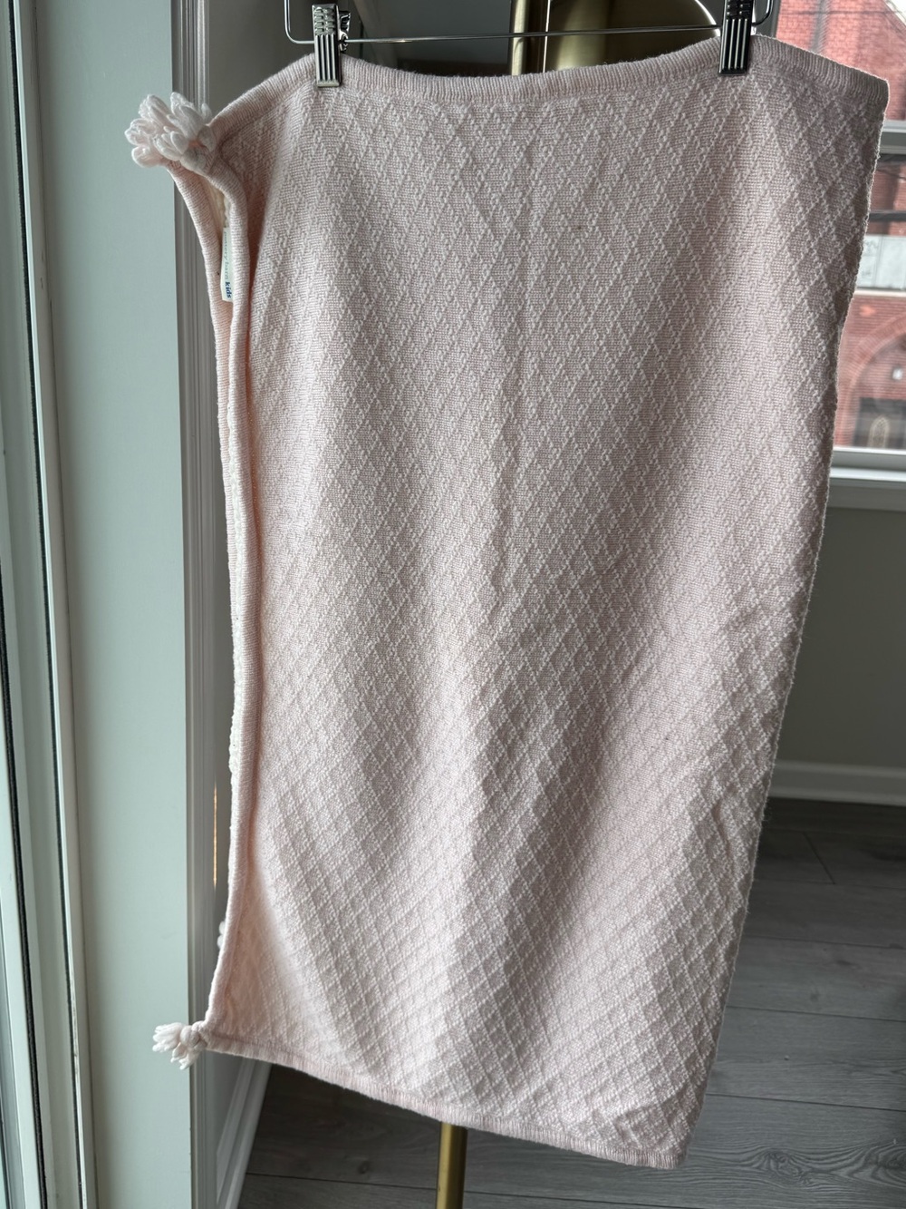 NWOT Pottery Barn Kids Pink Textured Knit Diamond Lattice Baby Blanket